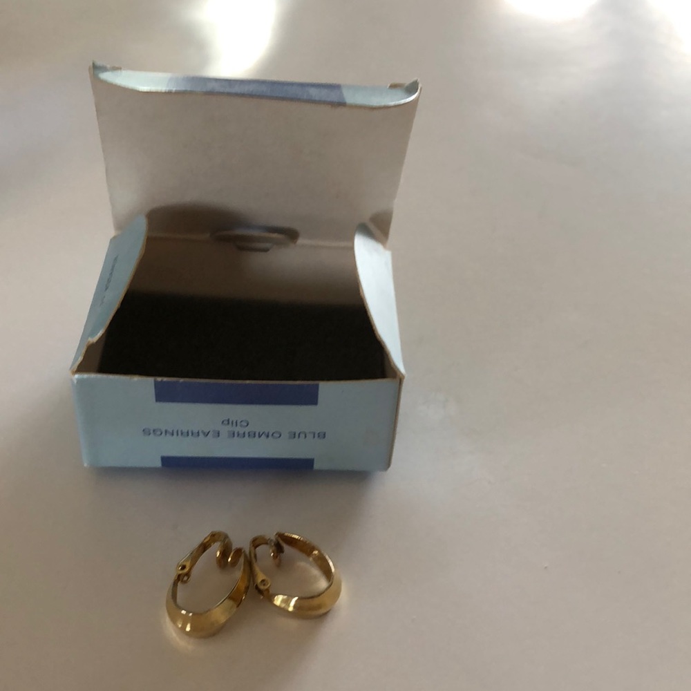 Avon clip on  earrings